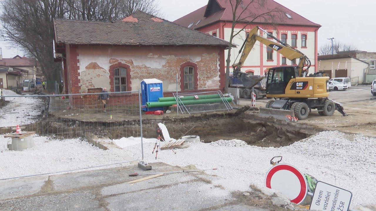Pokračujú v obnove zastávky MHD vo Vrútkach