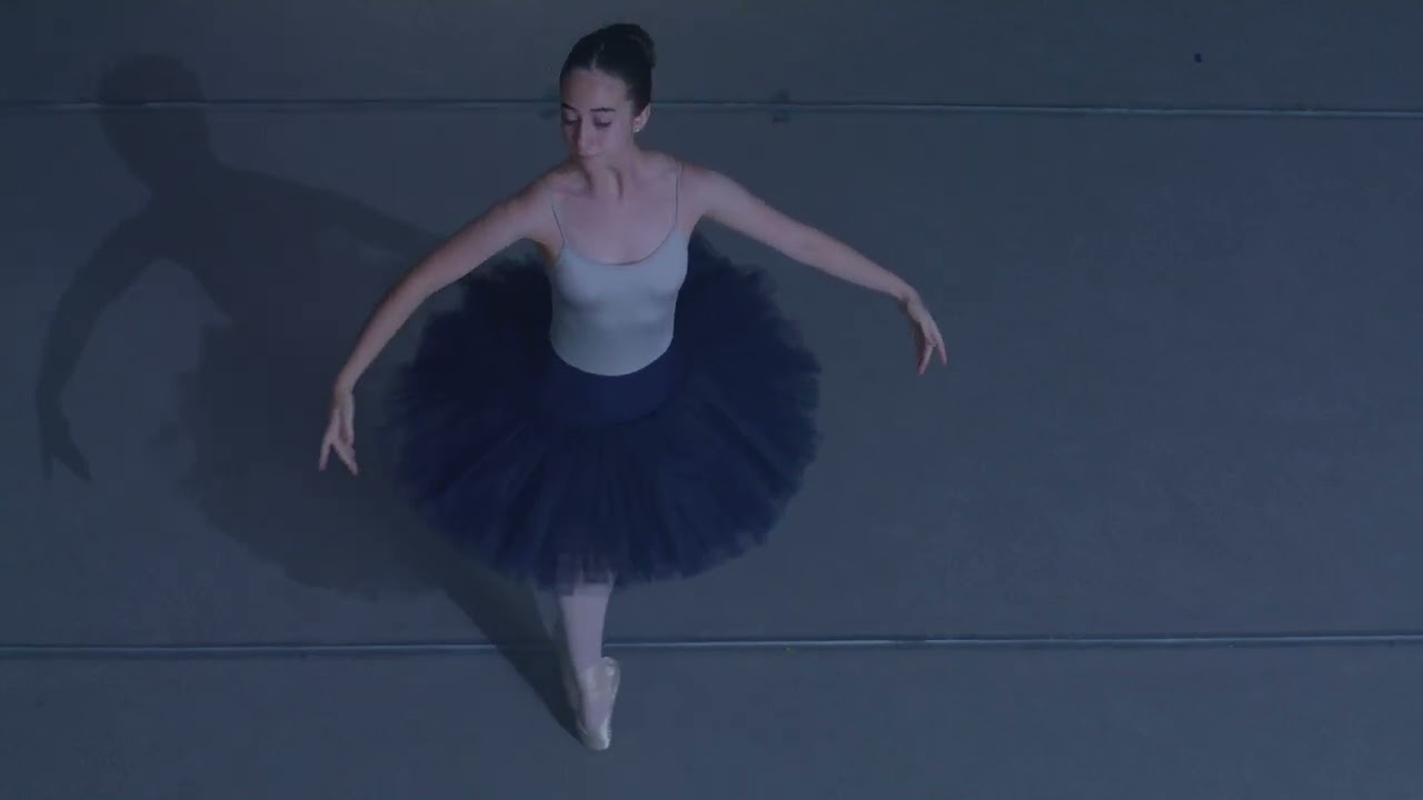 #beautiful  #ballet #dancer twirling on toes 43469