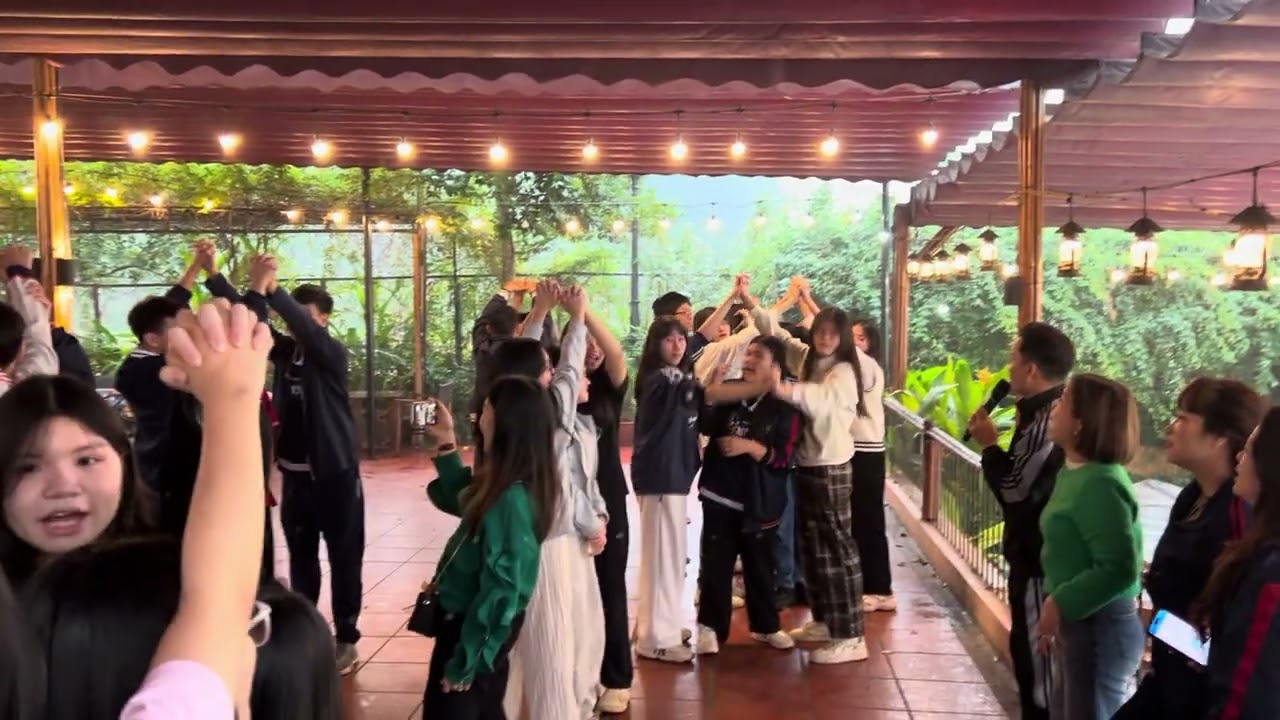 Game show vui ngày mưa gió!