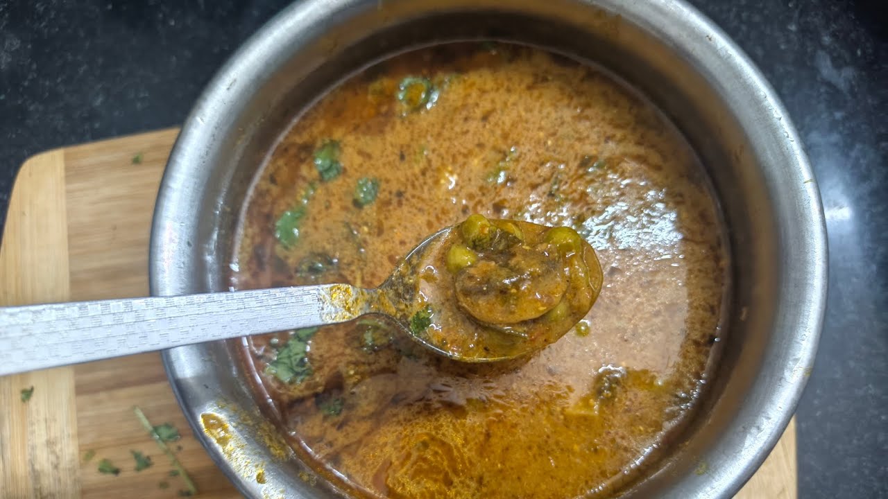 सिर्फ 15 मिनट में बनाएं परफेक्ट मटर-मशरूम | घर जैसा स्वाद 😍