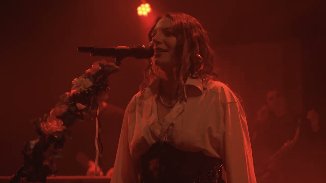 MISS C-LINE - Find My Way (Official Live Video)