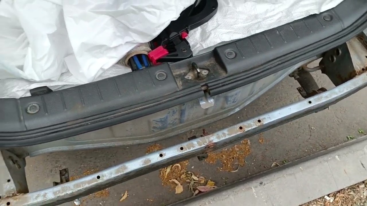 Suzuki liana hatchback   как снять задний бампер(how to remove rear bumper)