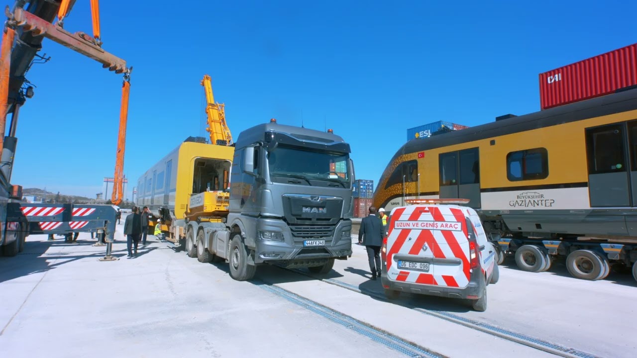 İlk yerli ve milli banliyö tren setimiz Gaziray’ı raylarla buluşturduk.