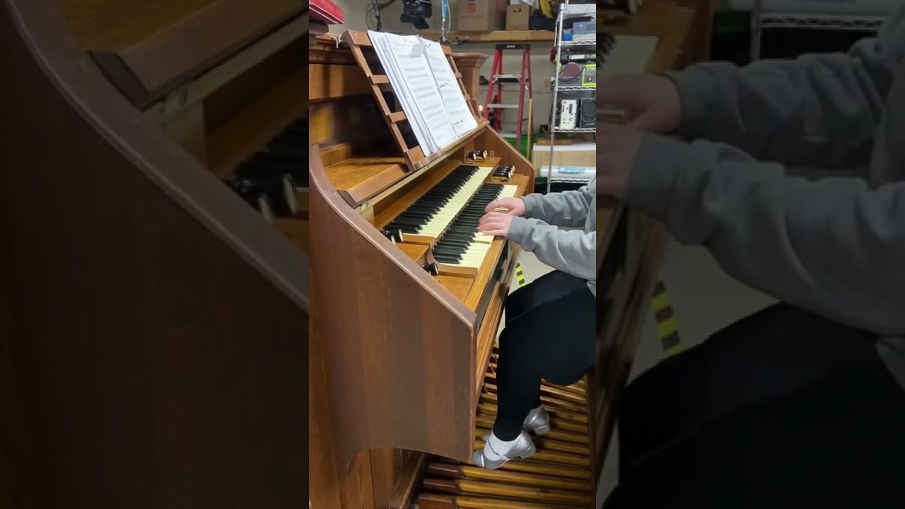 My “new” Estey reed organ!