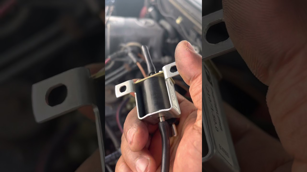 Mercedes benz 300D diesel reparando problemas de Bakio problemas cn los cambio y aire acondicionado