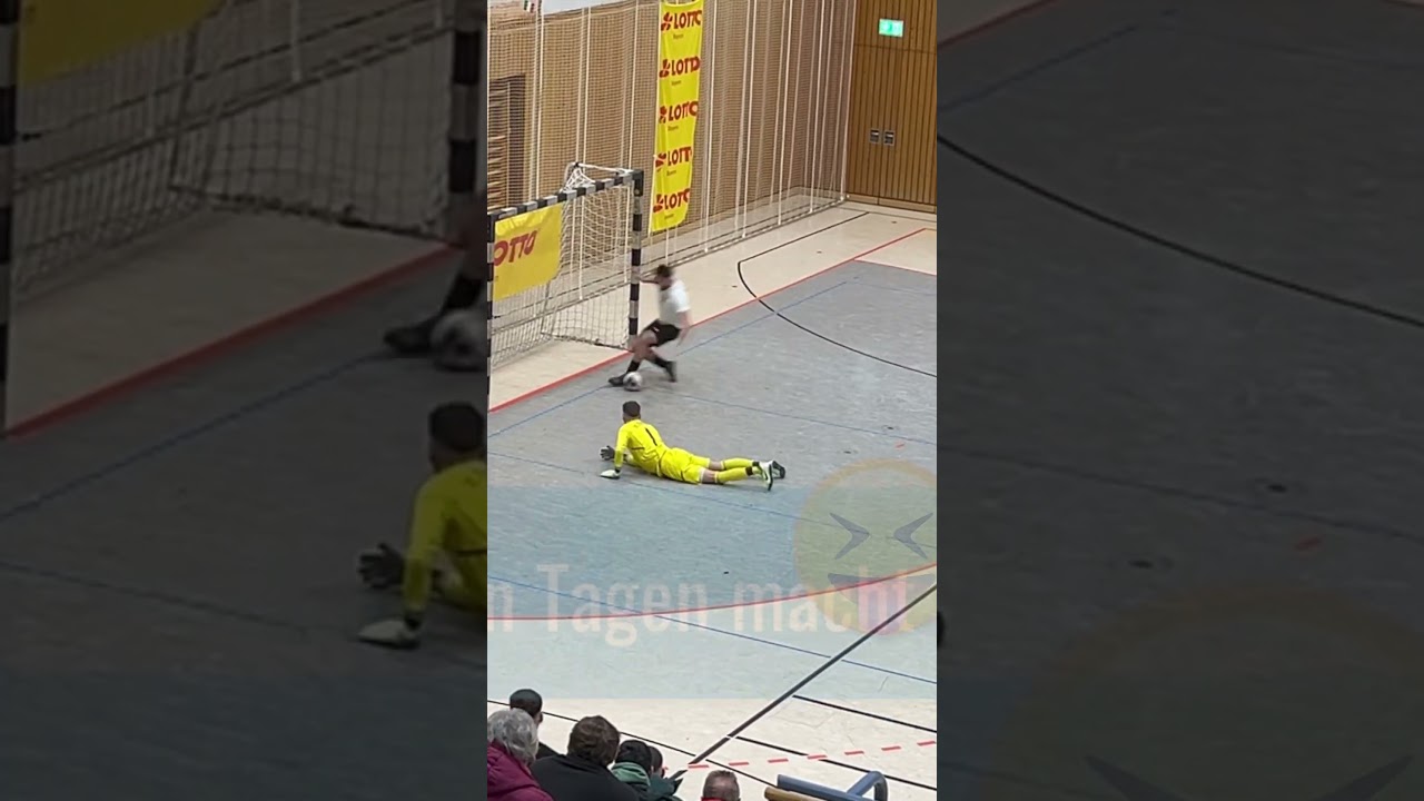 Vor dem leeren Tor vergeben - Fehlschuss Hallen-Kreismeisterschaft Niederbayern West