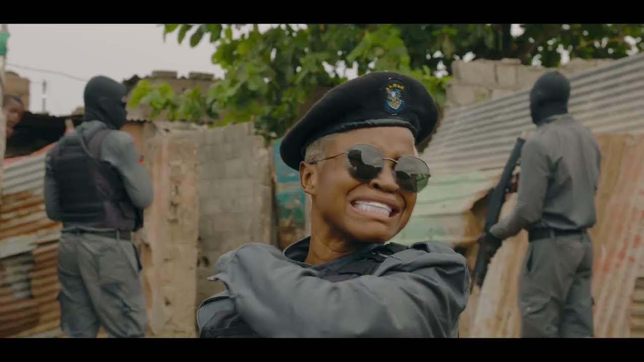 Bomba -  Samara Panamera