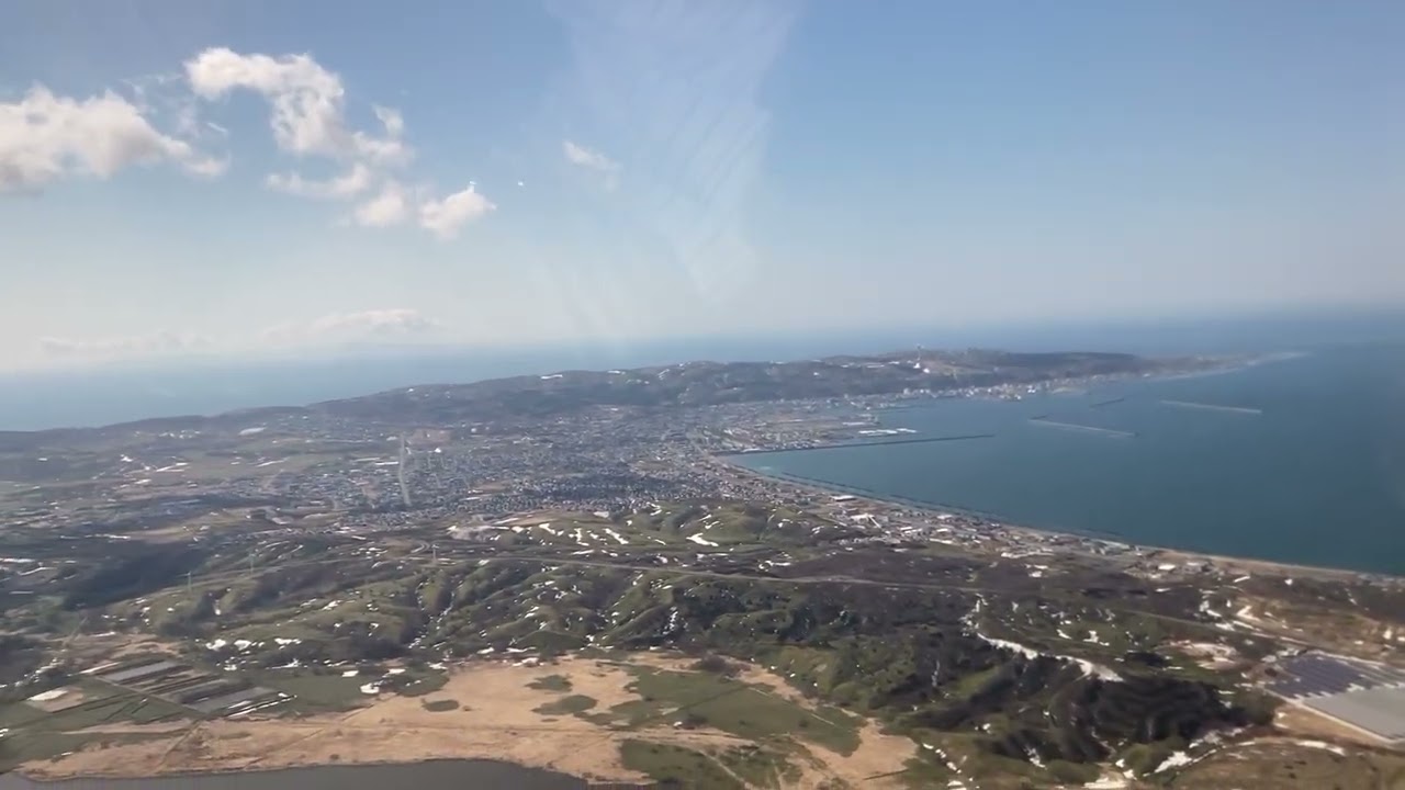 【稚内空港離陸シーン】2022年4月東京羽田便　Taking off at Wakkanai airport, Hokkaido, Japan