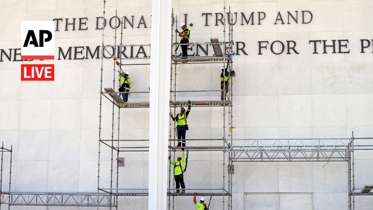 LIVE: Workers erect scaffolds at the Kennedy Center
