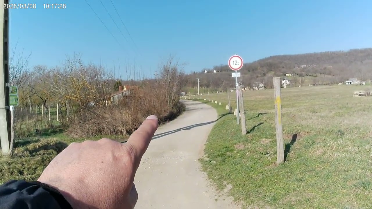 Vasárnapi gyalogtúra Köveskál és Kapolcs között 2.
