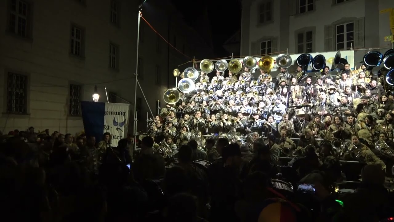 Födlitätscher Lozärn & Musegg-Geischter Lozärn - Ping Pong Konzärt ofm Jesuiteplatz 12.02.2024