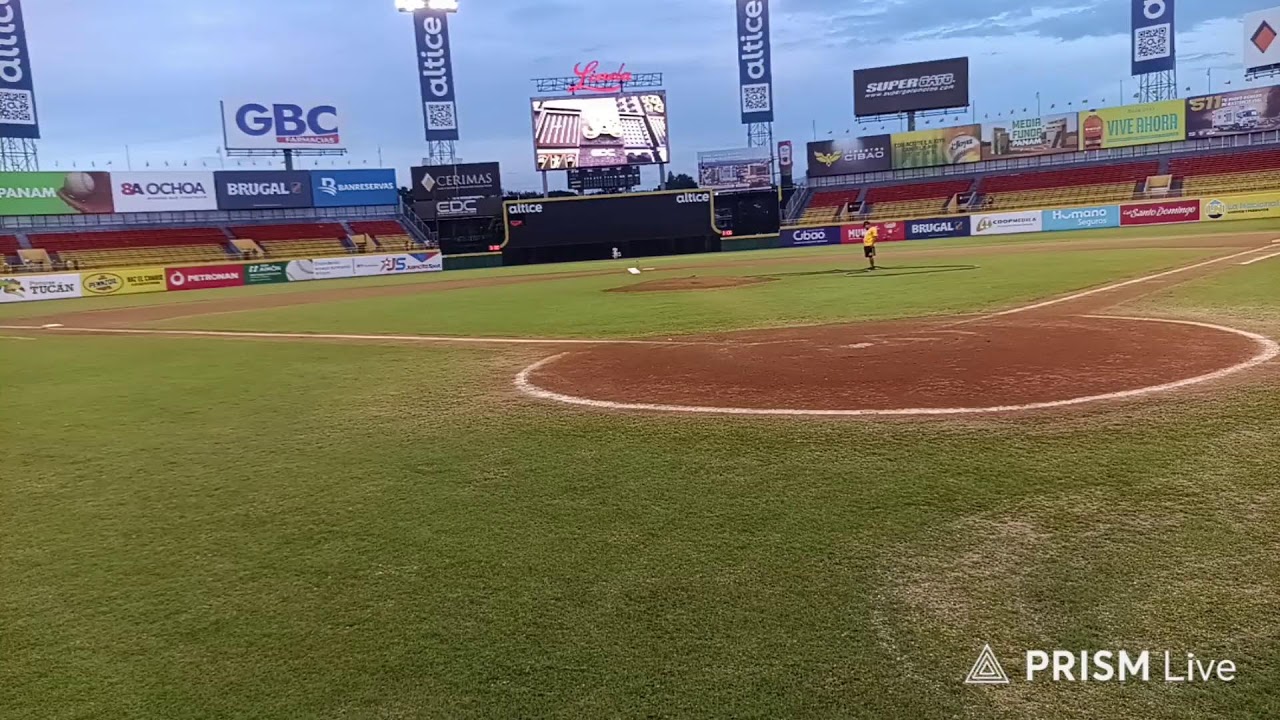 Deportes en tres 2desde el Estadio Cibao Suscríbete a mi Canal de Youtube Reynaldo Román.