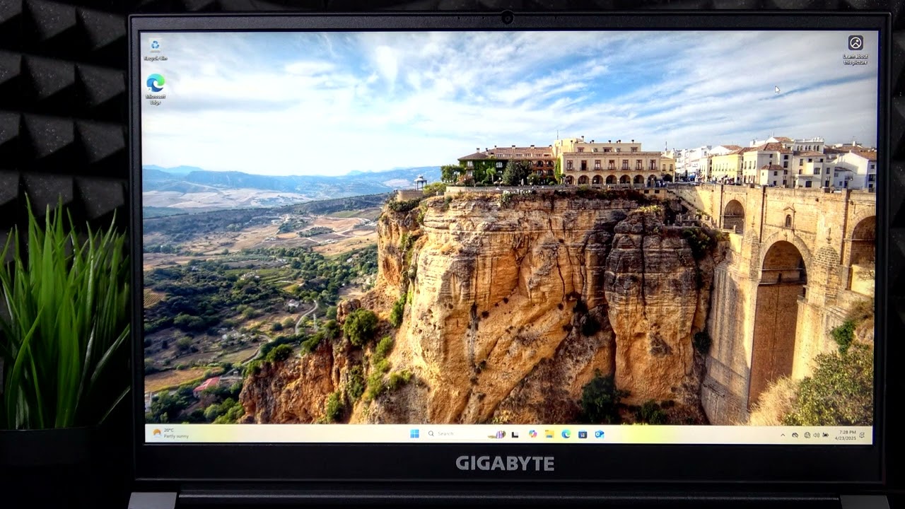 GIGABYTE G7 &ndash; Is It a Good Laptop? Honest Review and Key Features
