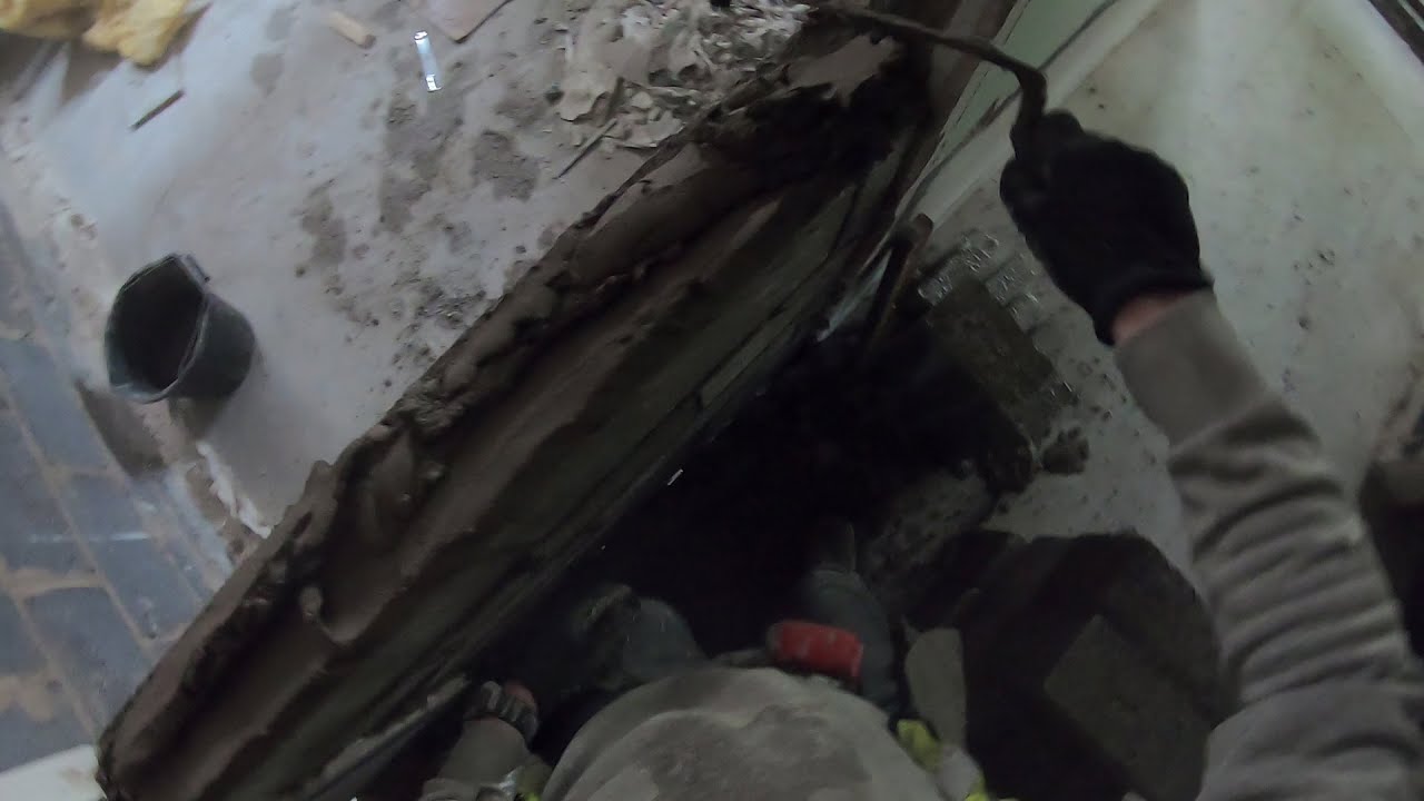 Bricklaying - Laying 140mm Concrete Blocks In A Doorway