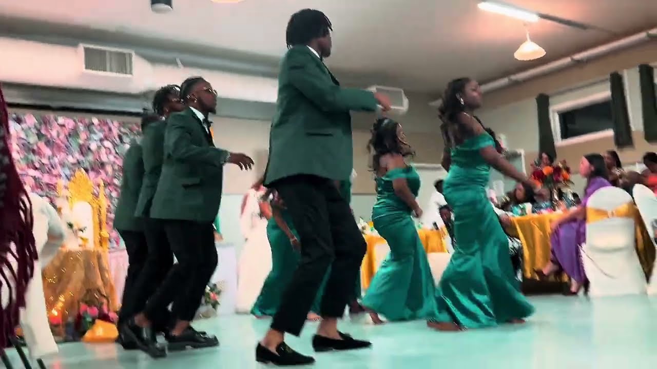 Congolese ￼Wedding exit dance (wiz boy Ofuasia-Salambala feat. Phyno). Winnipeg MB