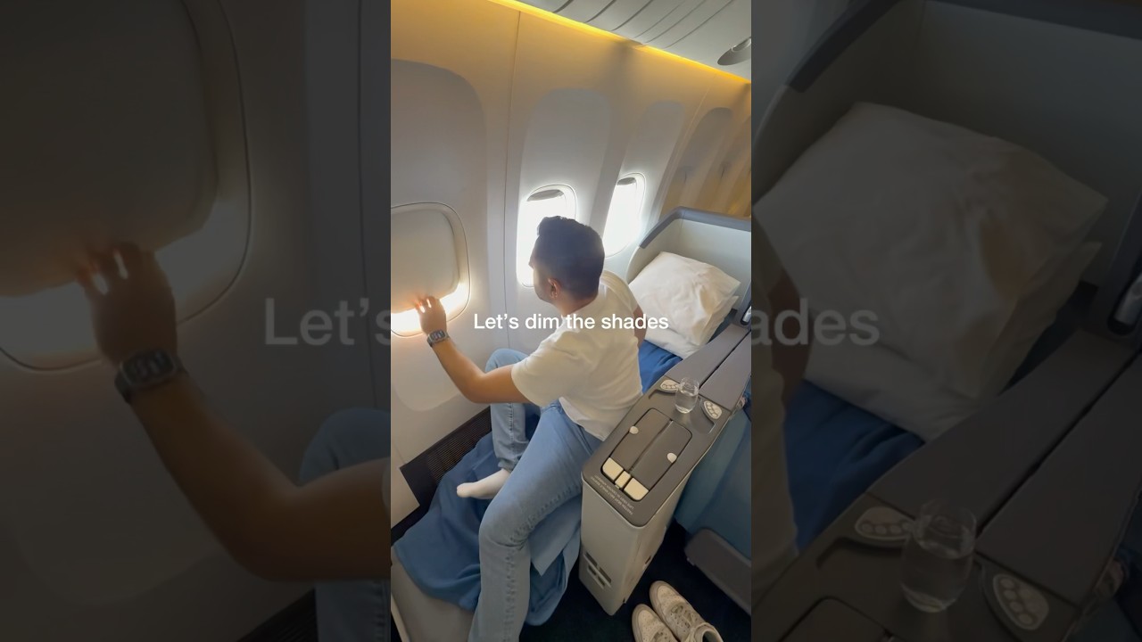 Sleeping Onboard Philippines Airlines Boeing 777-300 Business Class
