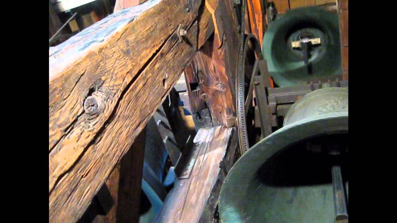 Abtenau (A) Die Glocken der Pfarrkirche St.Blasius und Maximilian