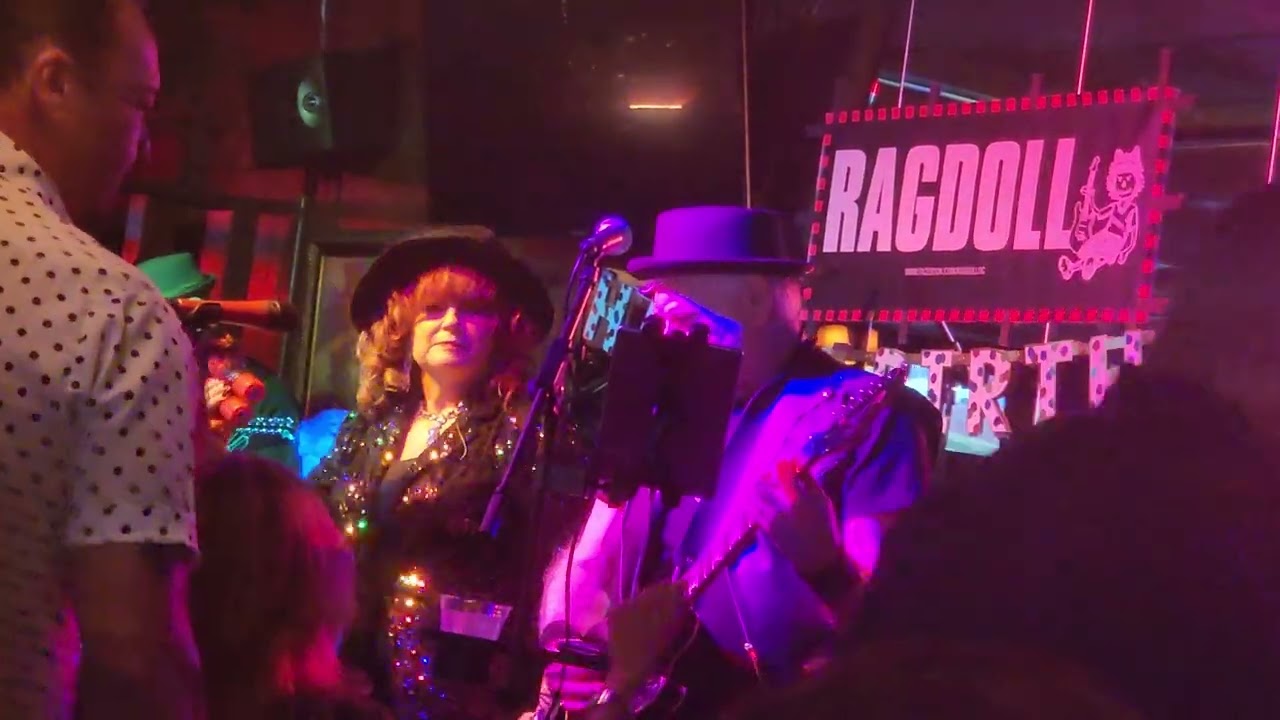 2026 01 17 22 26 16 Ragdoll Classic Rock Band At The Fling Cocktail Lounge, Santa Ana, California