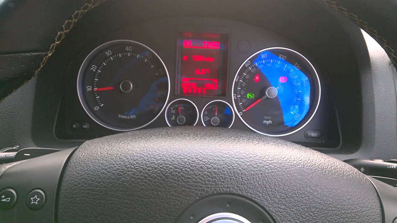 Volkswagen Golf Pirelli Edition start up.