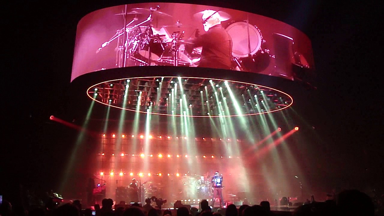 Queen Adam Lambert - Gila River Arena - Glendale AZ - We Will Rock You/Hammer To Fall...  06 23 17
