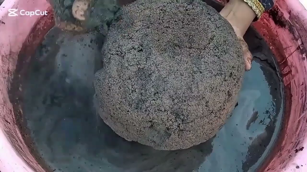 ASMR|| crunchy dusty textures floor dry  water crumbling 