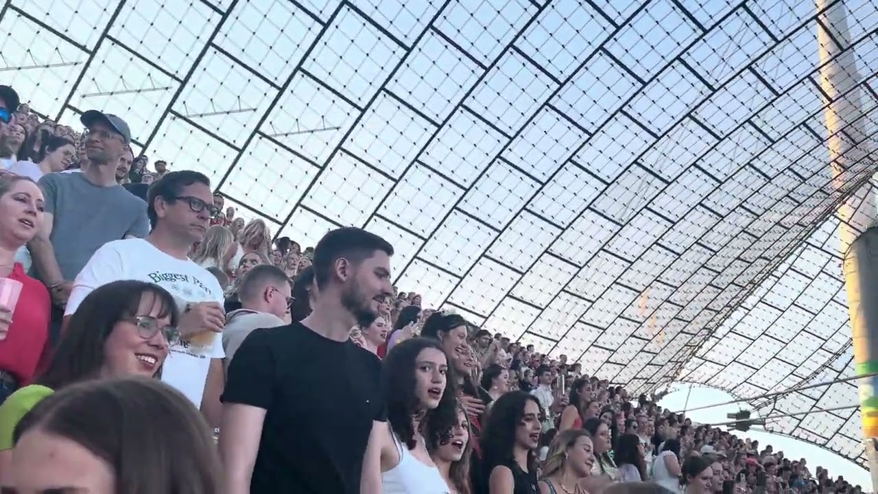 Munich July 28 Taylor Swift Eras Tour - video 10. All too well (ten minute version) from Munich!