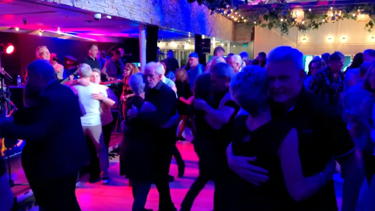 Micke Ahlgren´s - Mera än 5 men mindre än 7 - Dansbandsveckan Birka Gotland Däck 10 19 jan. 2026