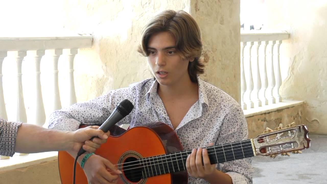 Entrevista al joven guitarrista Manuel Georgio  6 de Julio de 2016 Telechipiona.