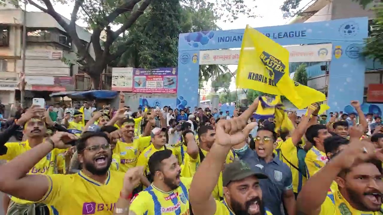Kerala blasters team arrived at the Stadium