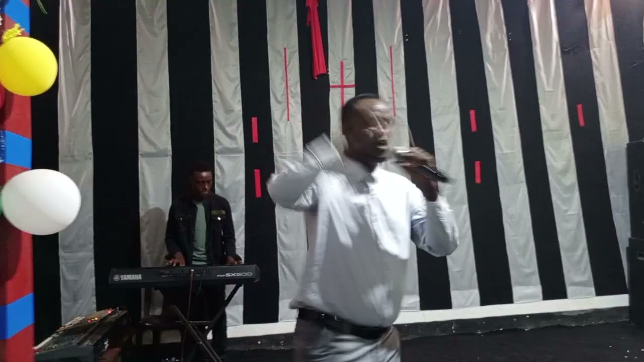 በኮንፈረንሱ ለይ ዘማሪ ዘለቀ  አበበ የሴሎም አለም አቀፍ ቤተክርስቲያን  ዘማር  ሕዳር 26እስከ28 /2018