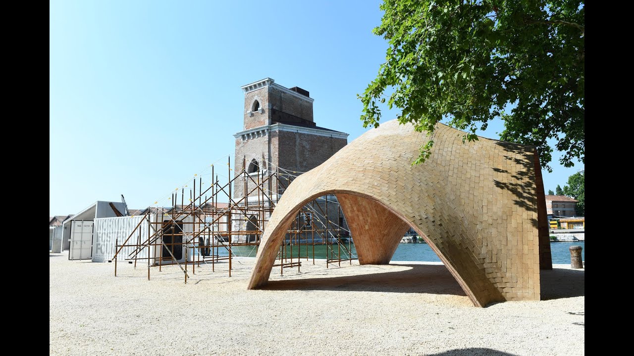 Durabric – the secret behind the Droneport shell