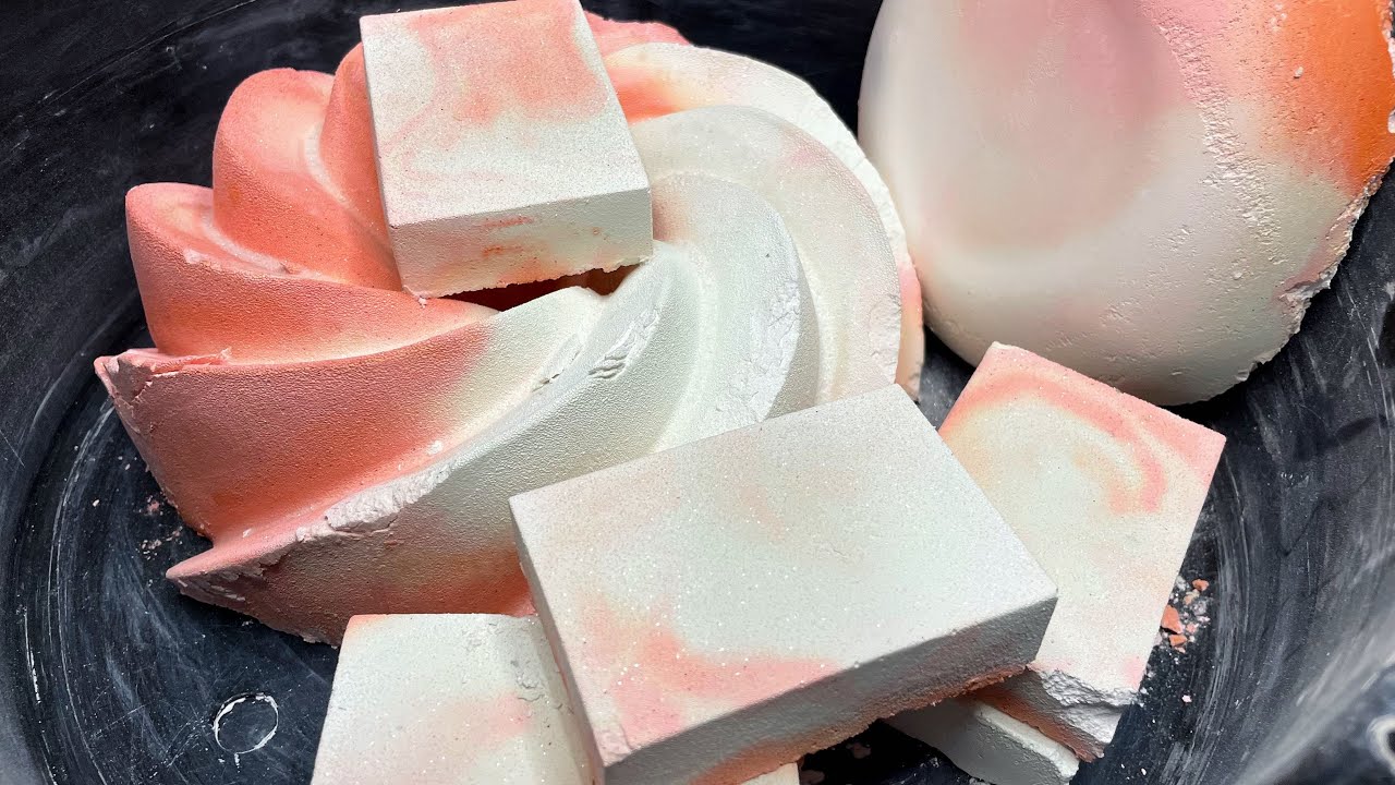 Dusty Strawberries & Cream Crush | GYM CHALK | ASMR | ANXIETY AID | SLEEP AID