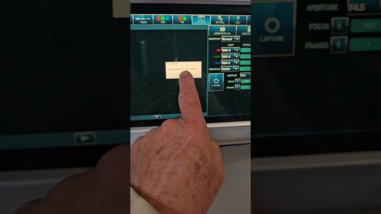 AZURE BIOSYSTEMS c600 GEL IMAGER