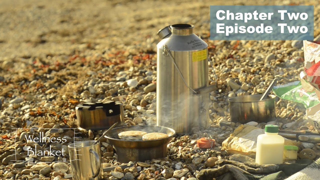 Cooking lunch on the beach with Kelly Kettle hobo stove - Autumn - Slow TV