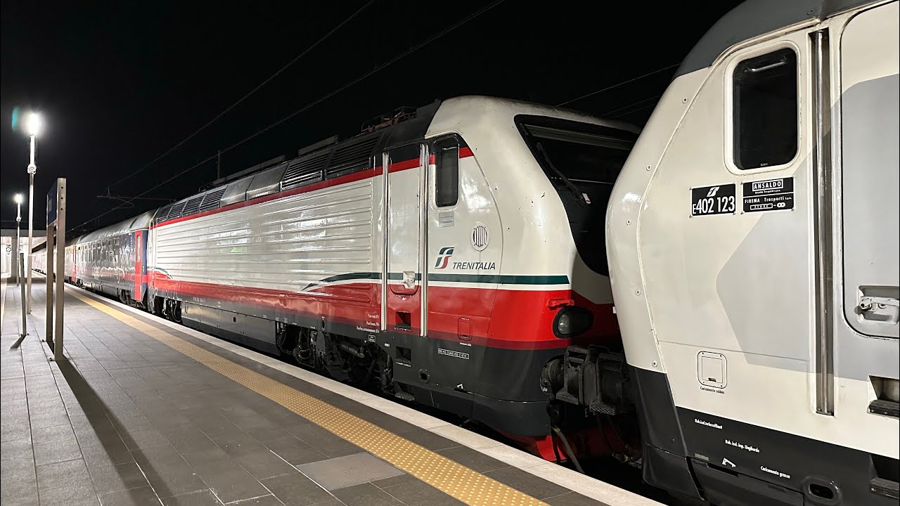 INTERCITY NOTTE 752 CON 3 E402B! … Arrivo & Partenza dalla stazione di TRANI