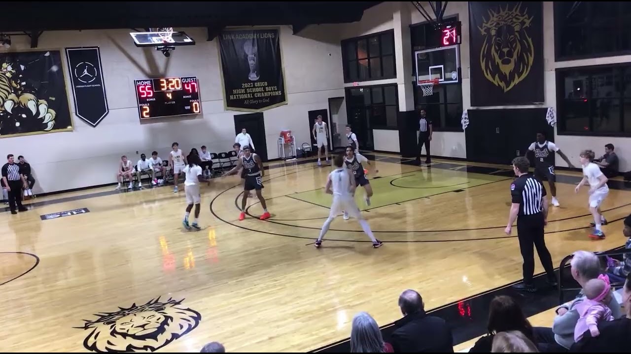 Link Year vs. Terra Verde (4Q) 