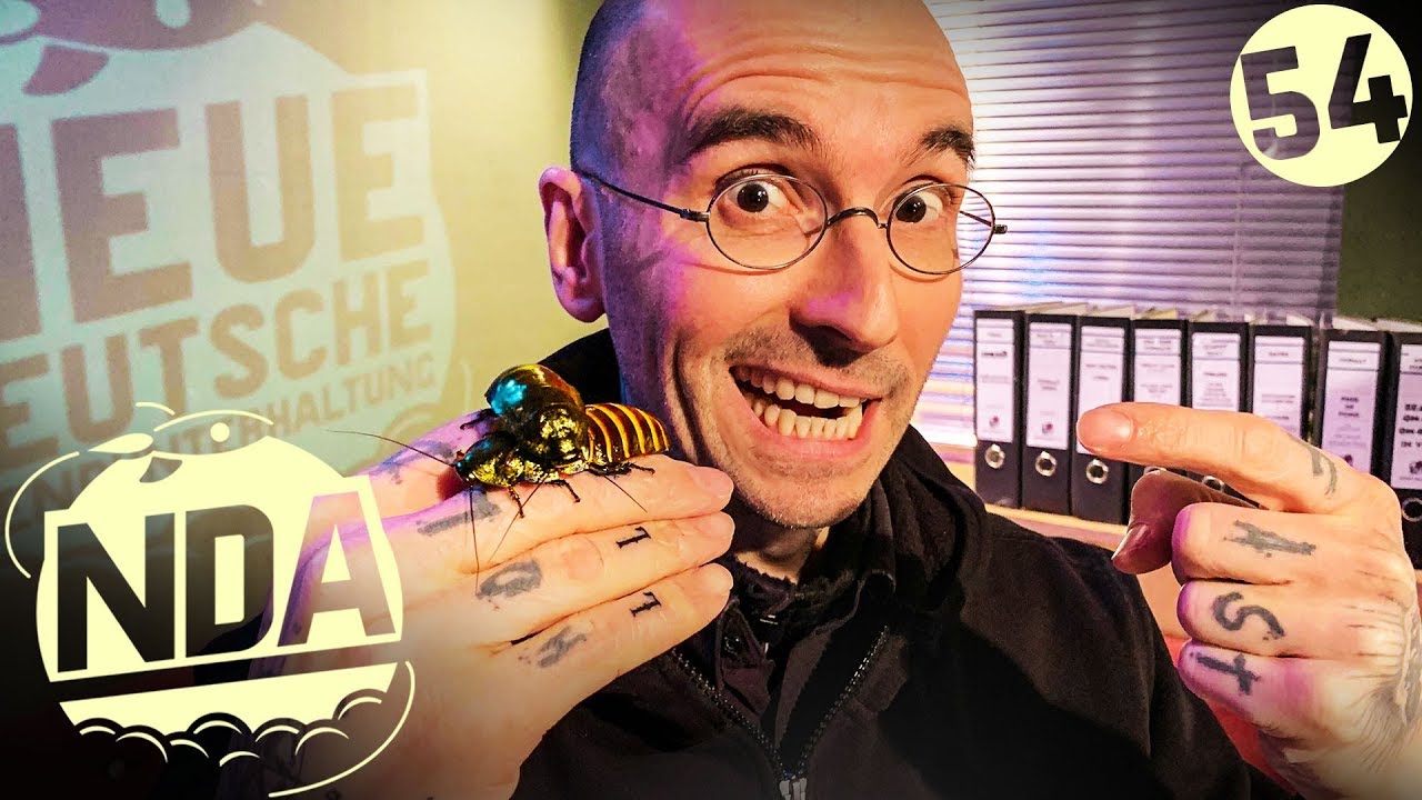 Wie riechen Leichen, Dr. Mark Benecke? Etienne bekämpft Handysucht, Hi! Spencer live | NDA #54