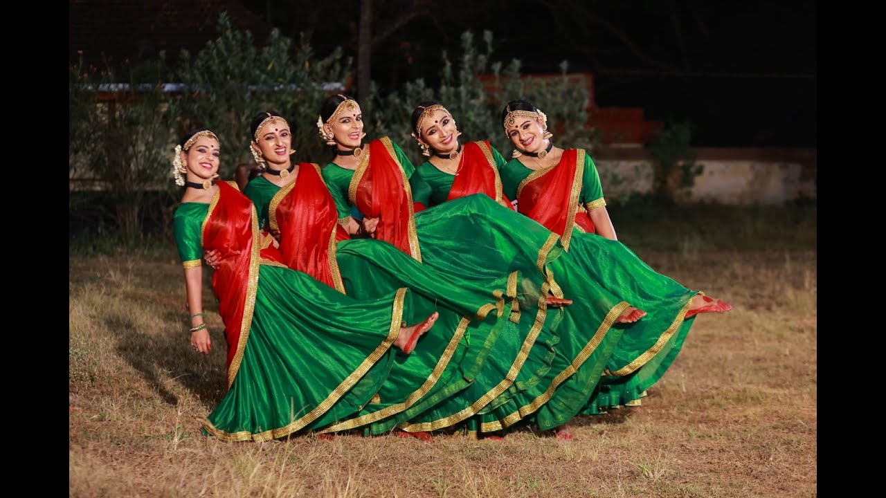 Ambalapuzhe Unnikannanodu | Beautiful Song | Group Dance | M G Sreekumar | K S Chithra | Ulsavam