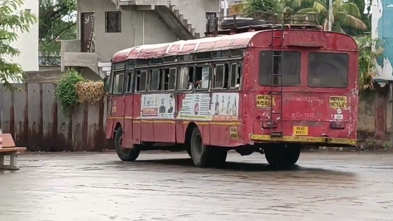 Paithan Msrtc Bus Stand #msrtc #bus #travel #vehicles #transport #lalpari #paithan #old #journey 
