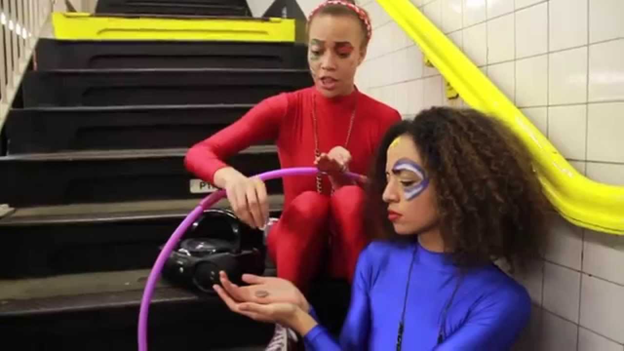 DOWNTOWN GIRLS - Season 1 | Ep. 1: 