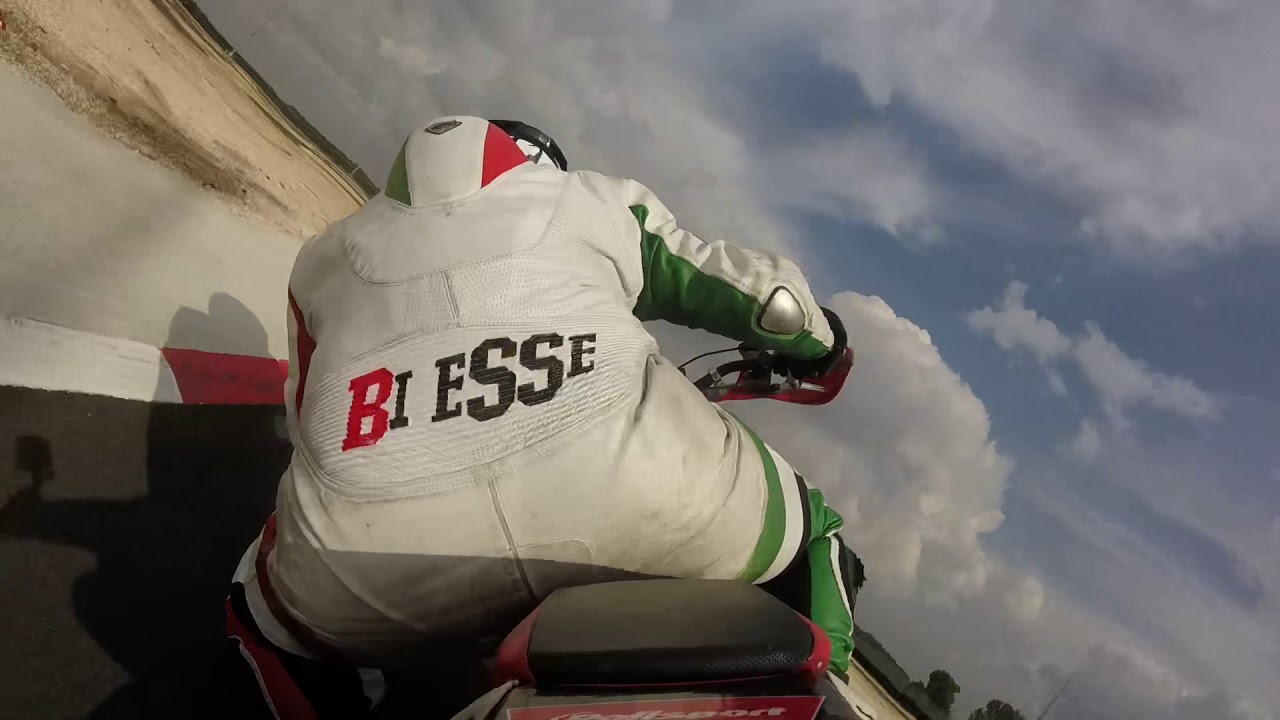 Motard pista kartodromo della murgia on board