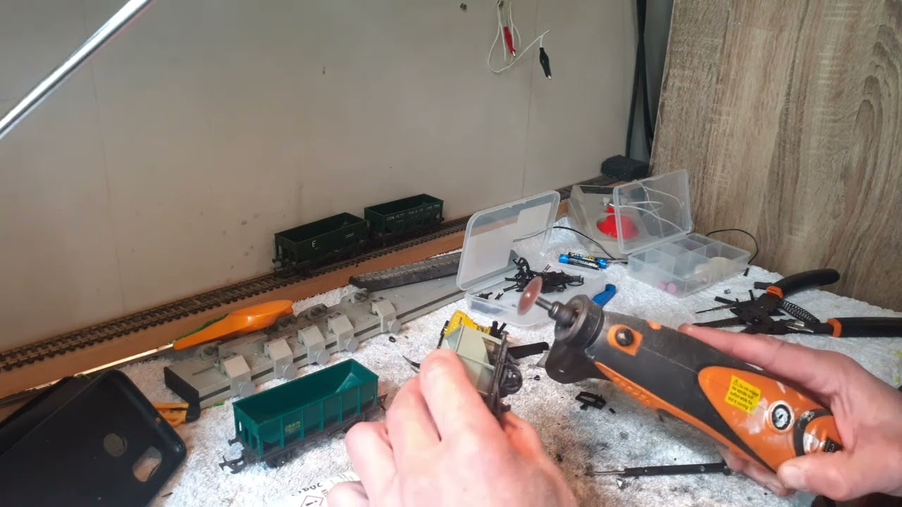 Model railway Wagon improvement