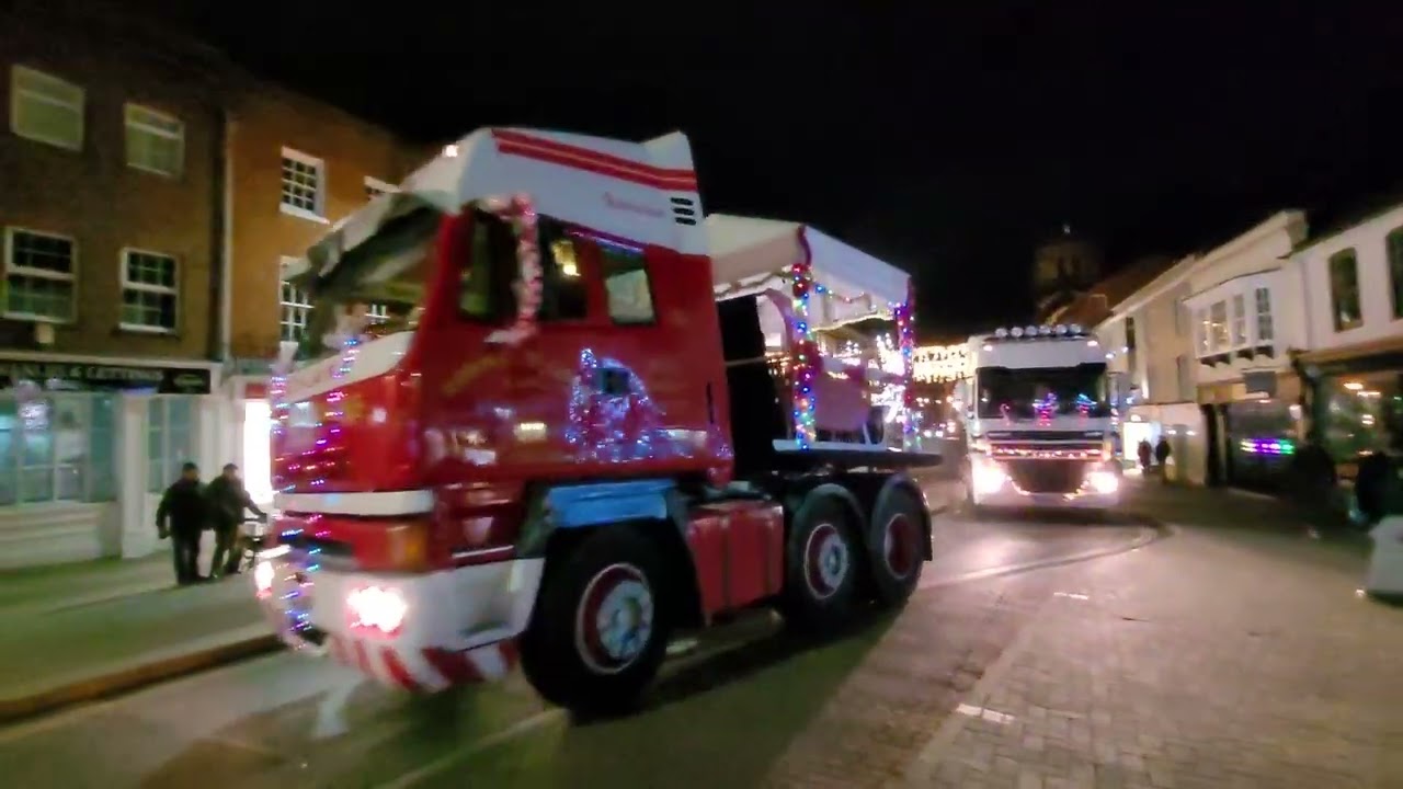 Hereford Christmas tractor road run 2023