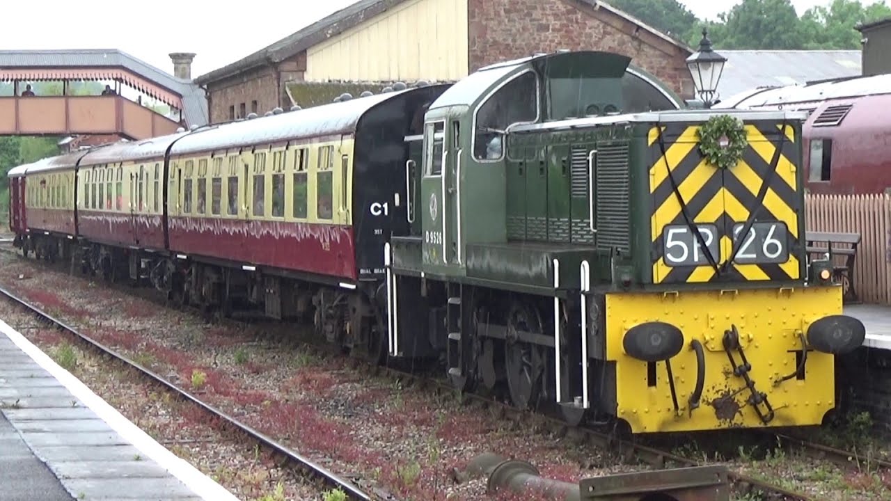 Sight & Sounds; Class 14s - D9526 and D9551 in service on the West Somerset Railway; 24 June '23