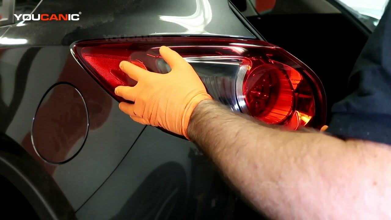 Mazda CX-5 2013–2017 гг. — замена внешнего блока задних фонарей
