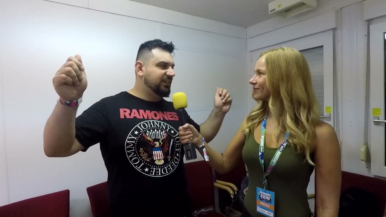 Alvin és a Mókusok: egy rajongónk megcsinálta a zenekart marcipánból, lámpás tortára + wall of death