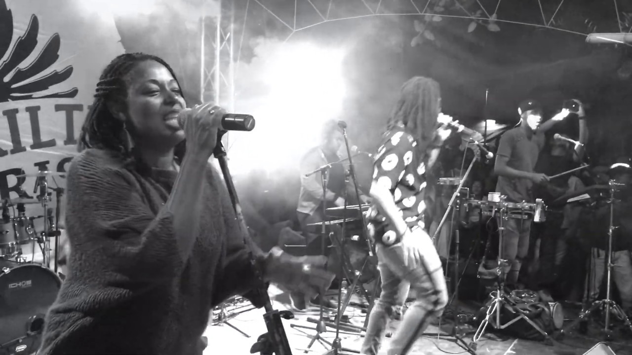 The Prophecy&Linzy Bacbotte Duo Live Big Willys Ile Maurice
