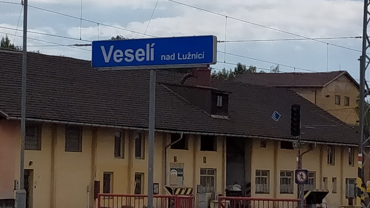 ŽST a autobusové nádraží Veselí nad Lužnicí