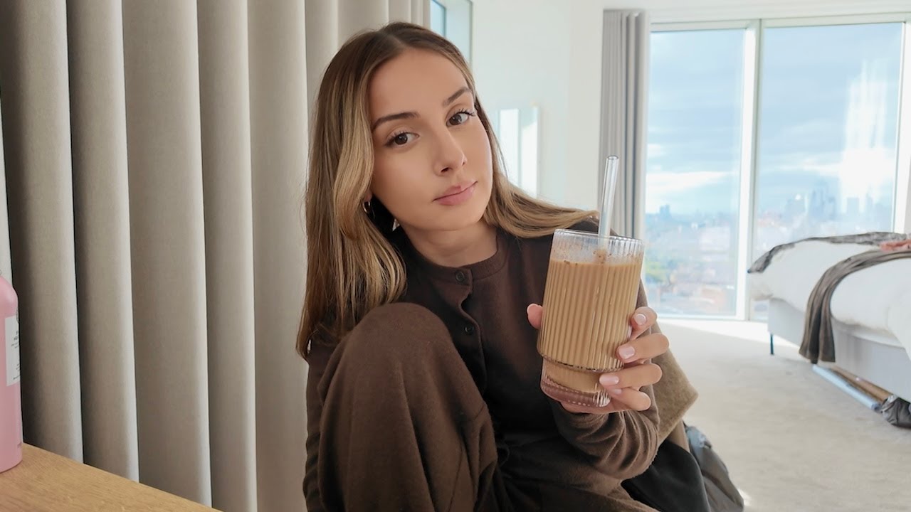 weekly vlog: juice cleanse, B&M shopping, apartment clear out