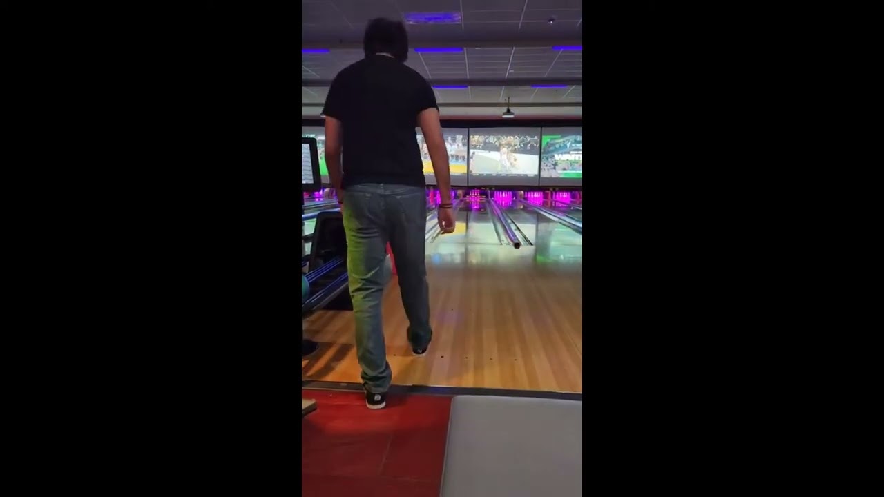 EXTREMELY RARE AND LOST FOOTAGE OF AN ASWARAN BOWLEING